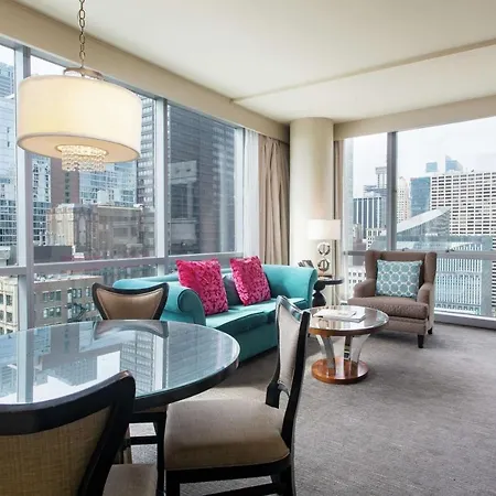 Thewit Chicago By Suiteness