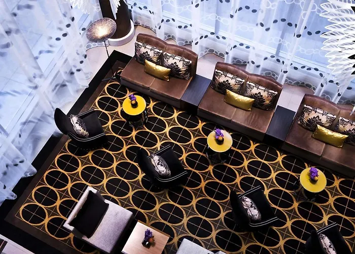 Thewit By Suiteness *